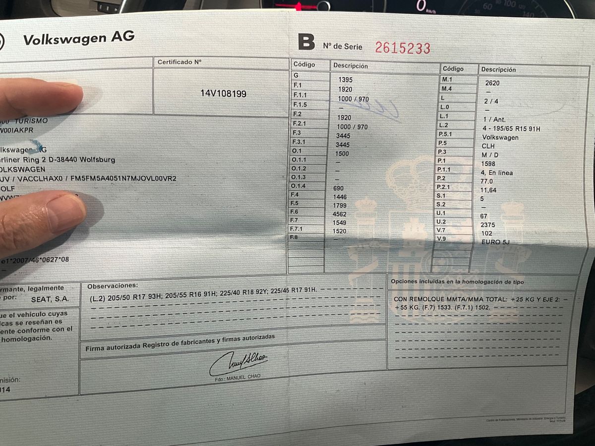 Volkswagen Golf VII 1.6 TDI Advance BlueMotion