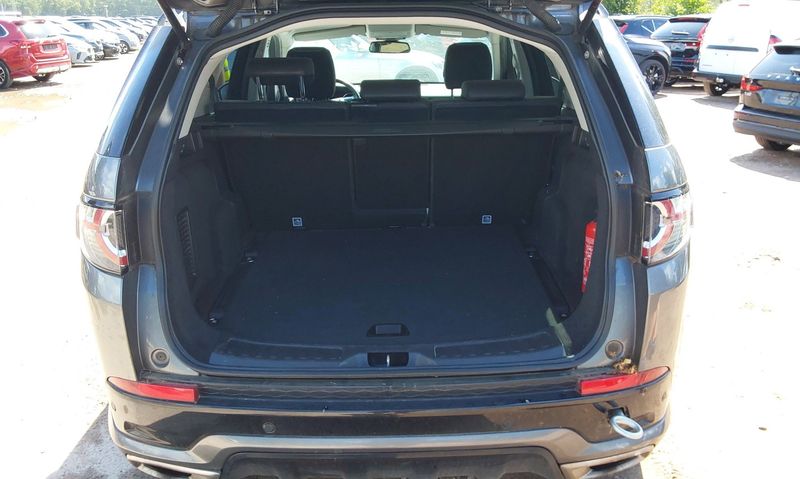 Land Rover Discovery Sport 2.0 Td4 SE AWD — zdjęcie 10