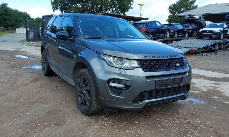 Land Rover Discovery Sport 2.0 Td4 SE AWD — zdjęcie 8