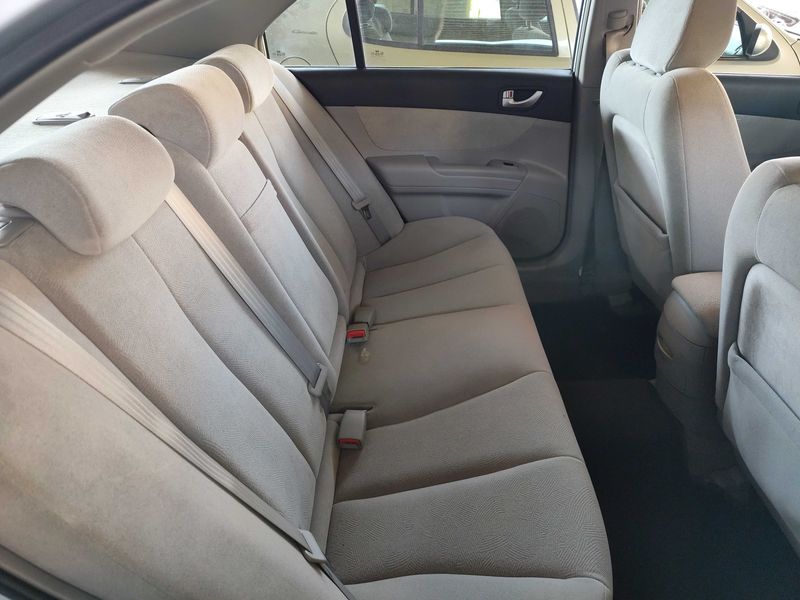 Hyundai Sonata 2.0 CRDi CRDI Comfort I — zdjęcie 14