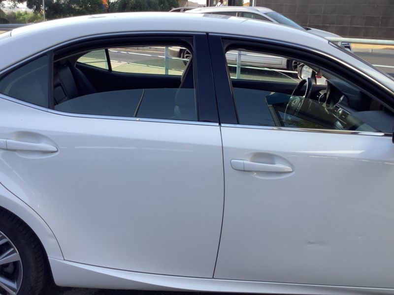 Lexus IS-Serie IS 300h Executive — zdjęcie 7