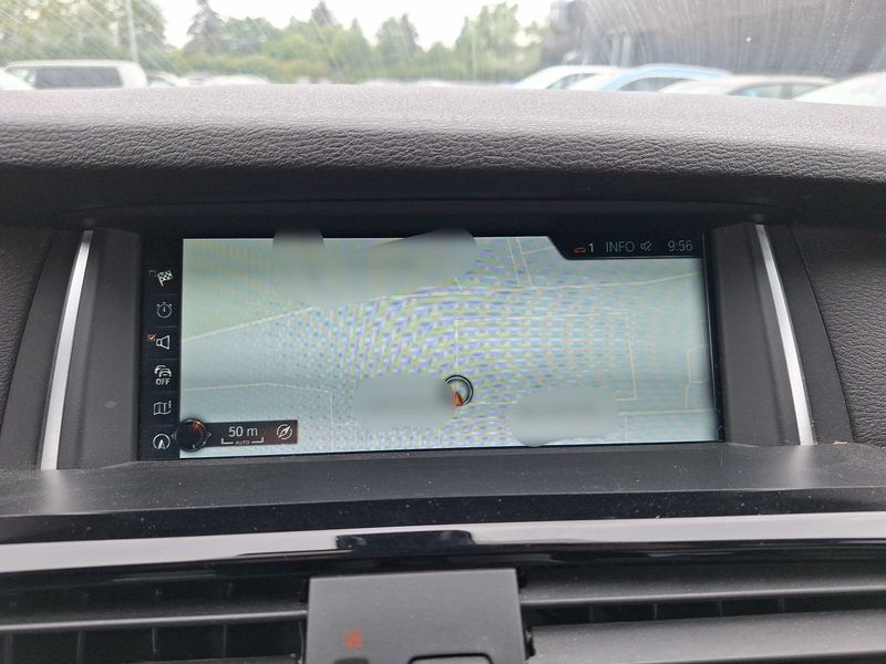 BMW X4 xDrive 20d — zdjęcie 13