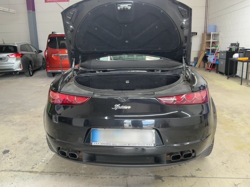 Alfa Romeo Alfa Spider 2.2 JTS Exclusive — zdjęcie 10