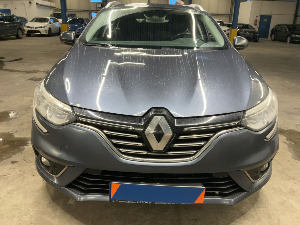 Renault Megane 2017 — photo 15