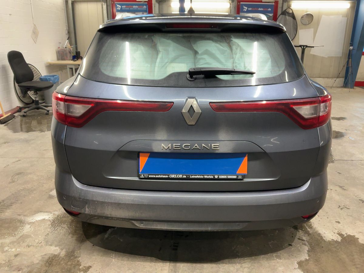Renault Megane 2017 — photo 8