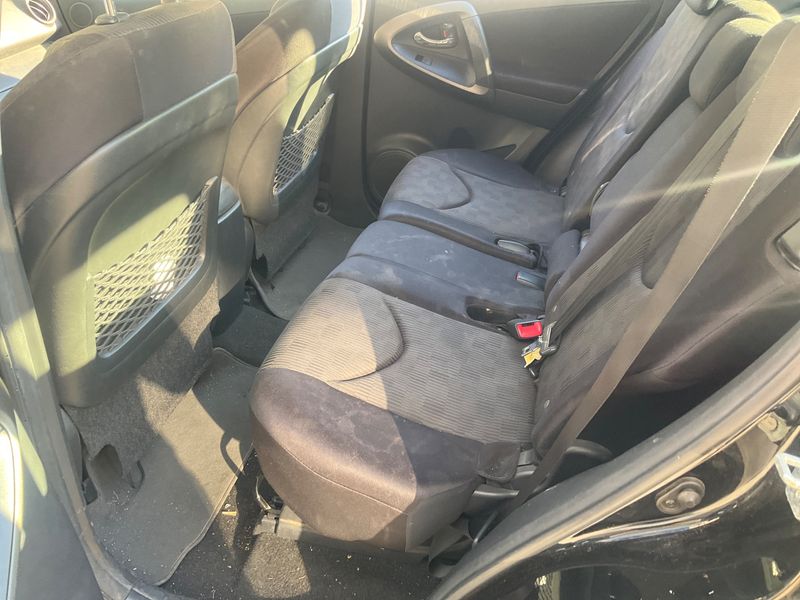 Toyota RAV 4 2.0 Active 2011 – снимка 30