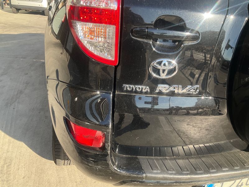 Toyota RAV 4 2.0 Active 2011 – снимка 36