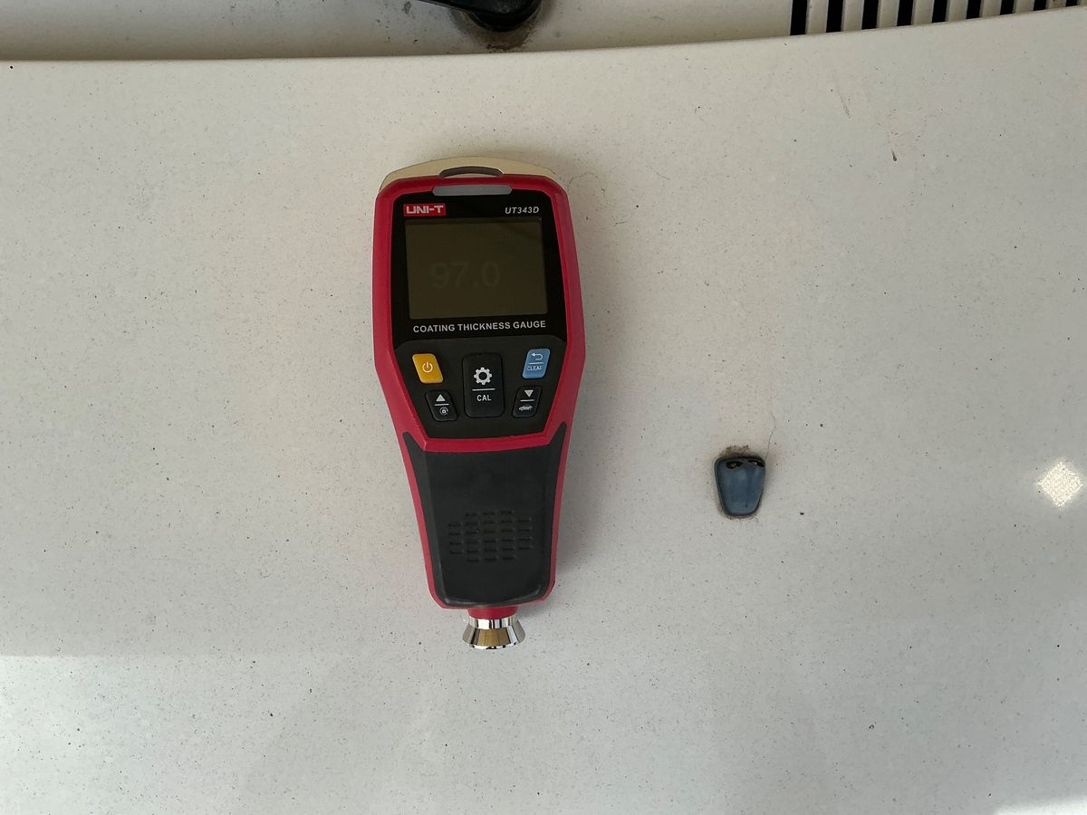 Tata Indica 2011 — photo 15