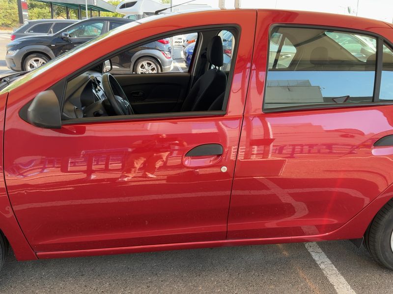 Dacia Logan 0.9 TCe LPG Essential — zdjęcie 4