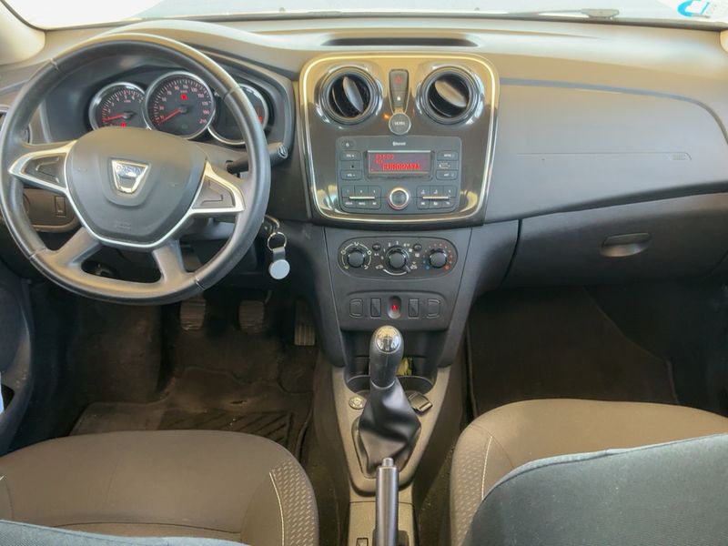 Dacia Logan 0.9 TCe LPG Essential — zdjęcie 12
