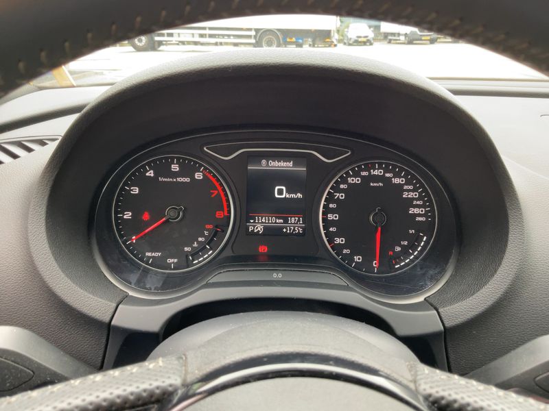 Audi A3 Limousine 1.0 TFSI Sport — zdjęcie 13