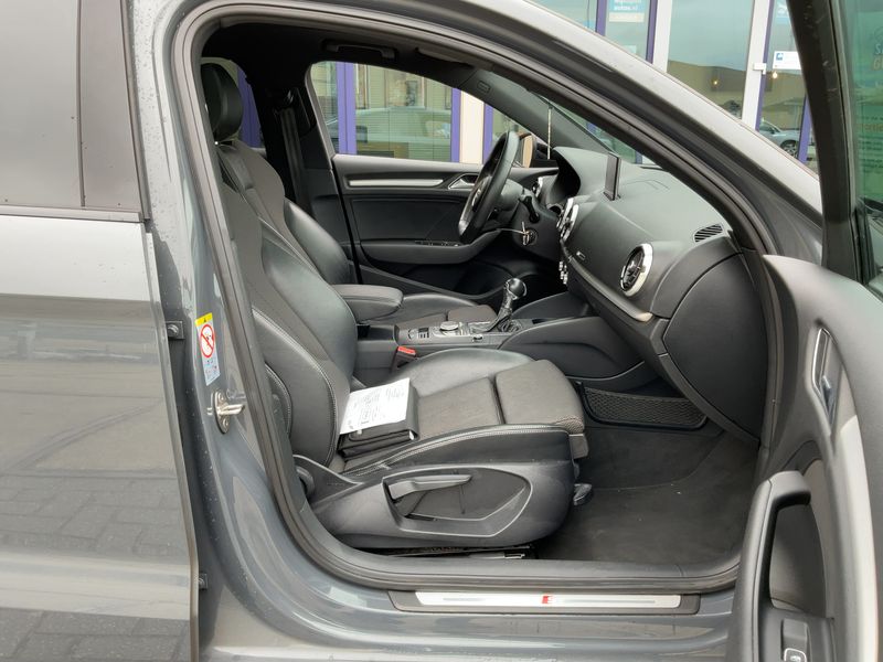 Audi A3 Limousine 1.0 TFSI Sport — zdjęcie 11