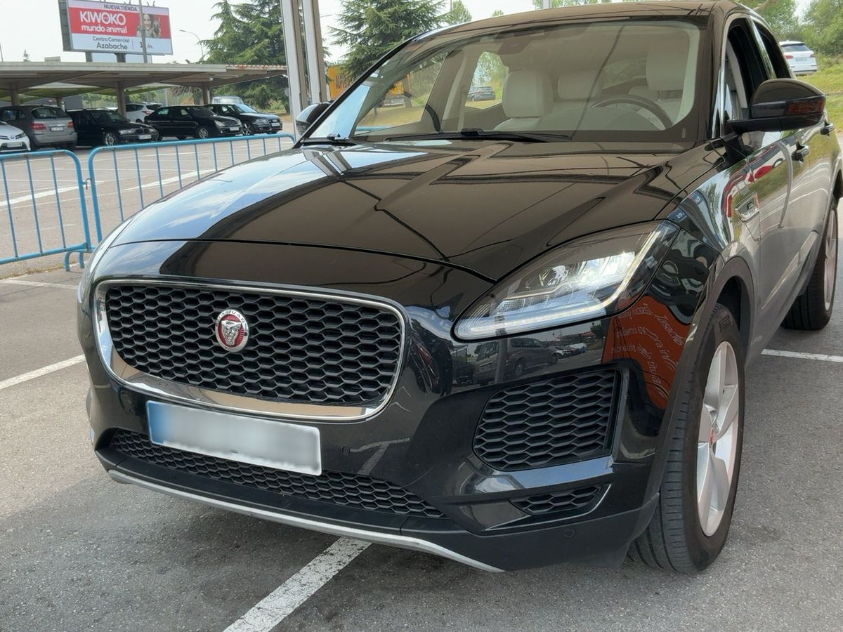 Jaguar E-Pace 2019 — photo 1