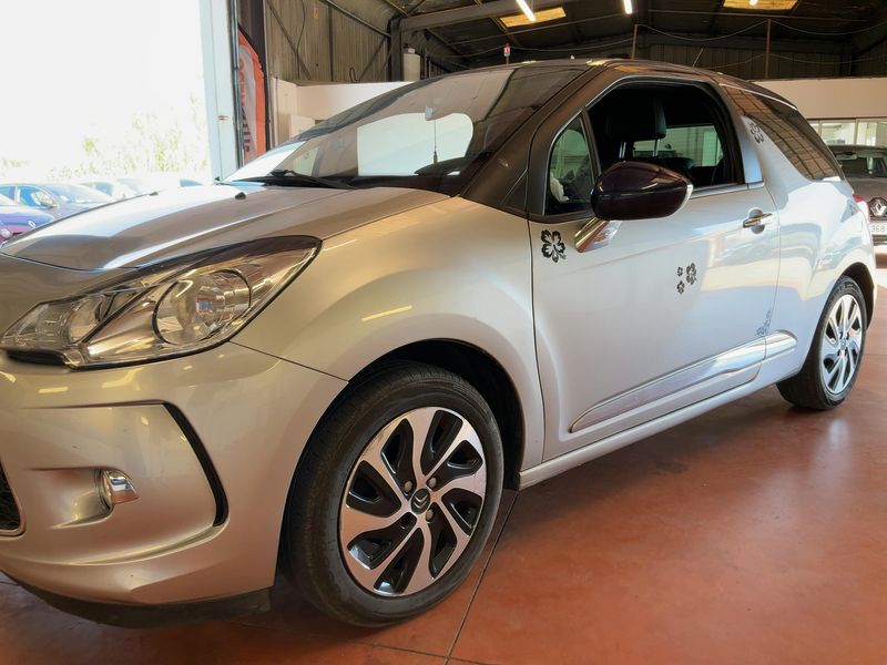 Citroen DS3 1.6 HDi SoChic — zdjęcie 2