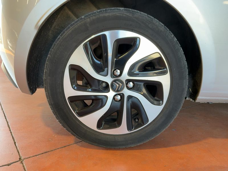 Citroen DS3 1.6 HDi SoChic 2014 – снимка 9