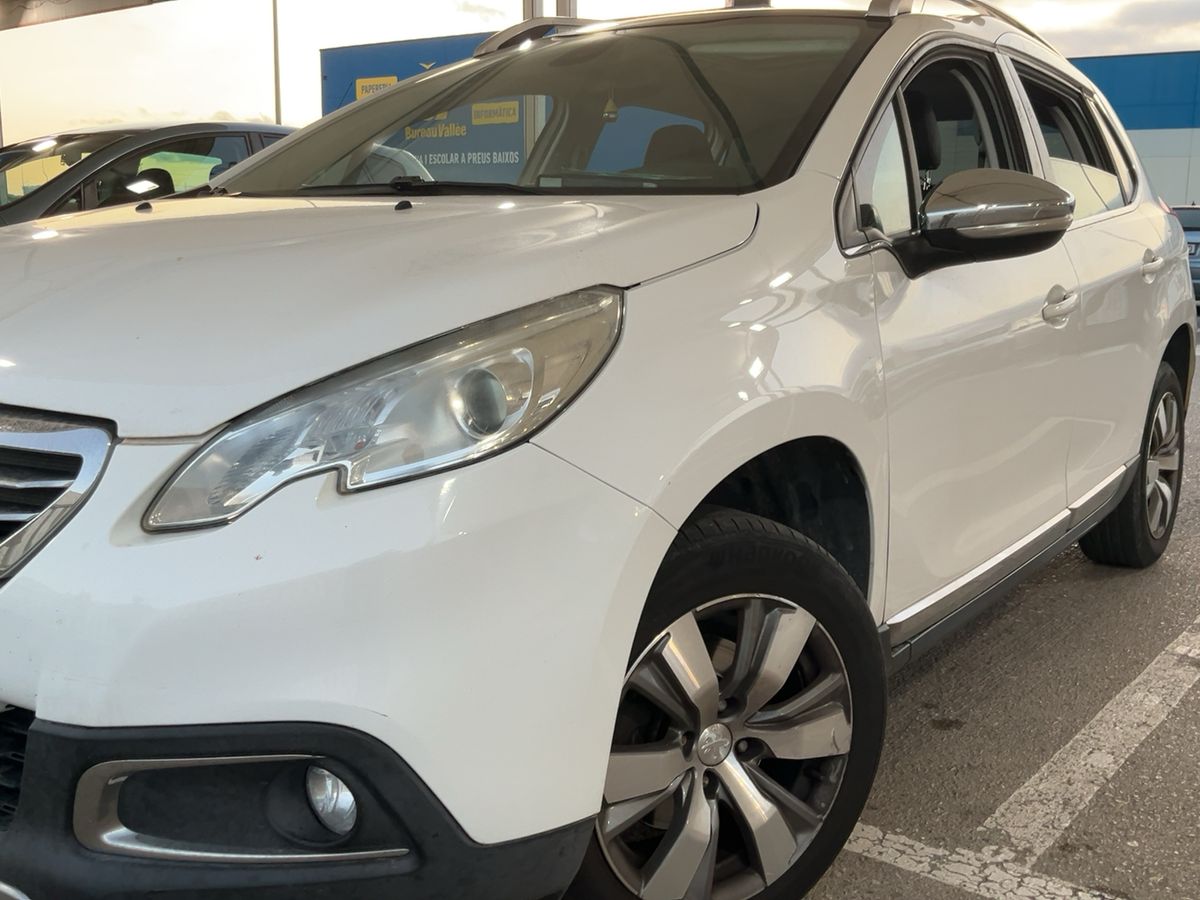 Peugeot 2008 1.2 PureTech Allure