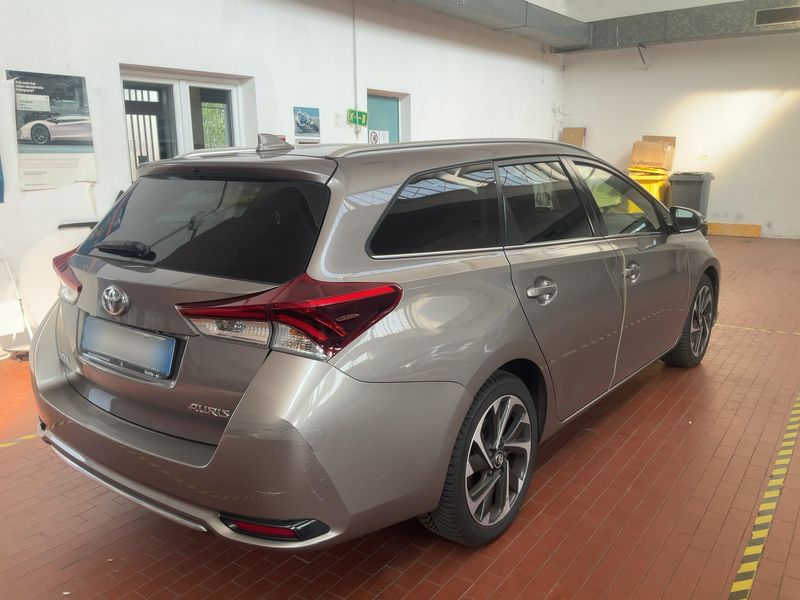 Toyota Auris Touring Sports 1.6 D-4D Active 2018 – снимка 8