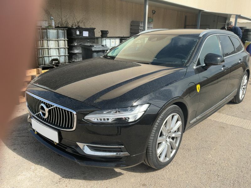 Volvo V90