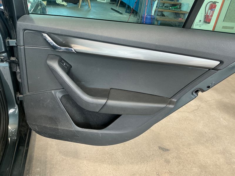 Skoda Octavia 2.0 TDI Clever 2018 – снимка 29