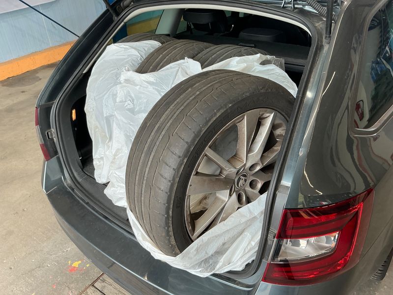 Skoda Octavia 2.0 TDI Clever 2018 – снимка 15