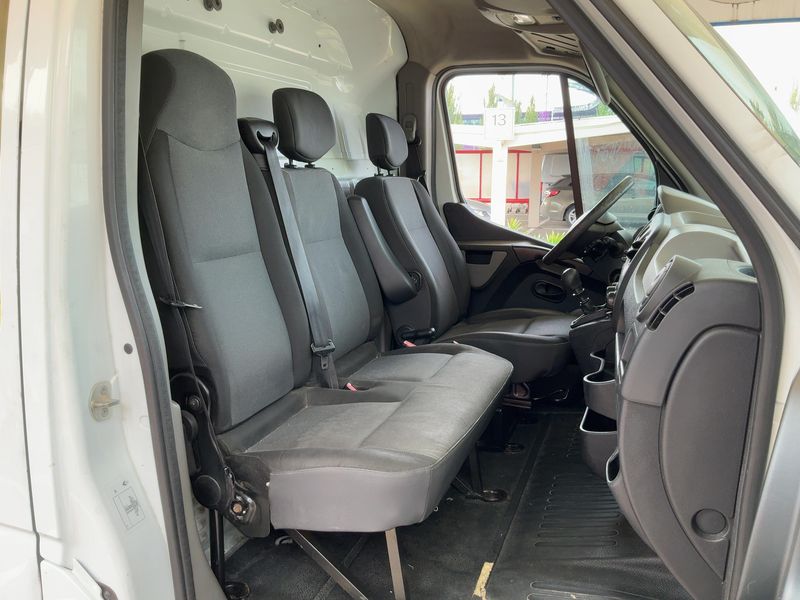 Renault Master 2.3 dCi L1H1 Ka 2,8t — zdjęcie 11