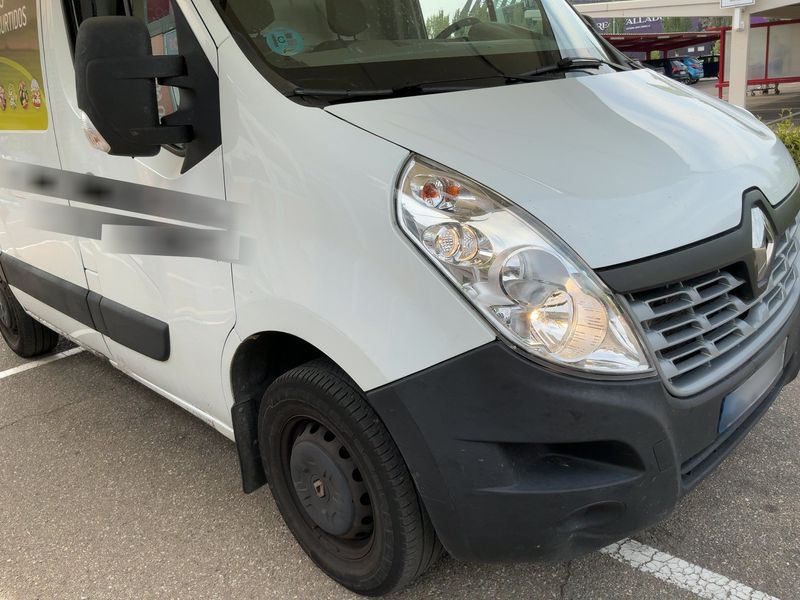 Renault Master 2.3 dCi L1H1 Ka 2,8t — zdjęcie 8