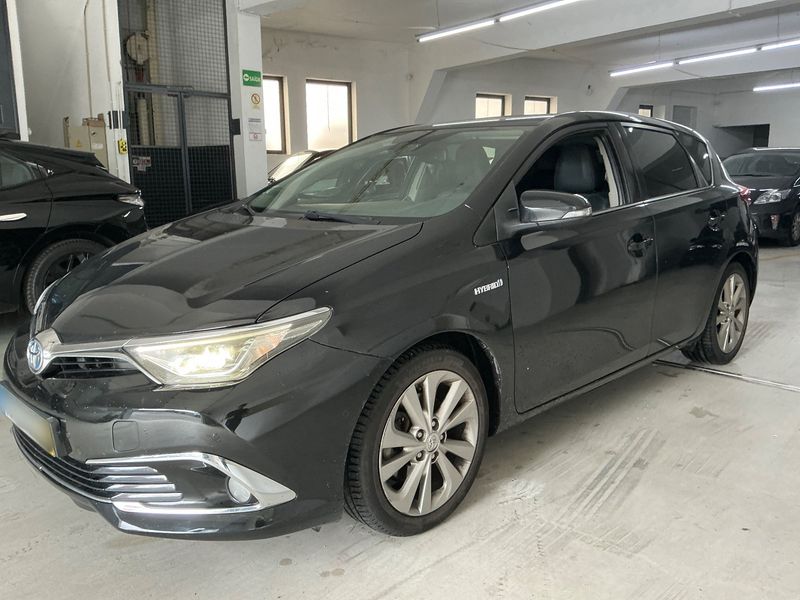 2016 Toyota Auris