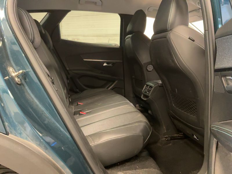 Peugeot 3008 1.5 Blue-HDi Allure Pack — zdjęcie 14