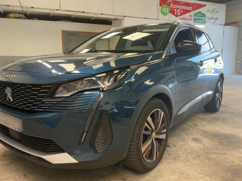 Peugeot 3008 1.5 Blue-HDi Allure Pack — zdjęcie 2