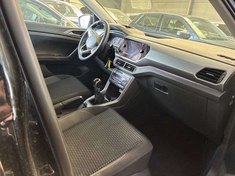 Volkswagen T-Cross 1.0 TSI Active — zdjęcie 10
