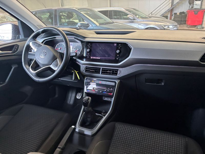 Volkswagen T-Cross 1.0 TSI Active — zdjęcie 11