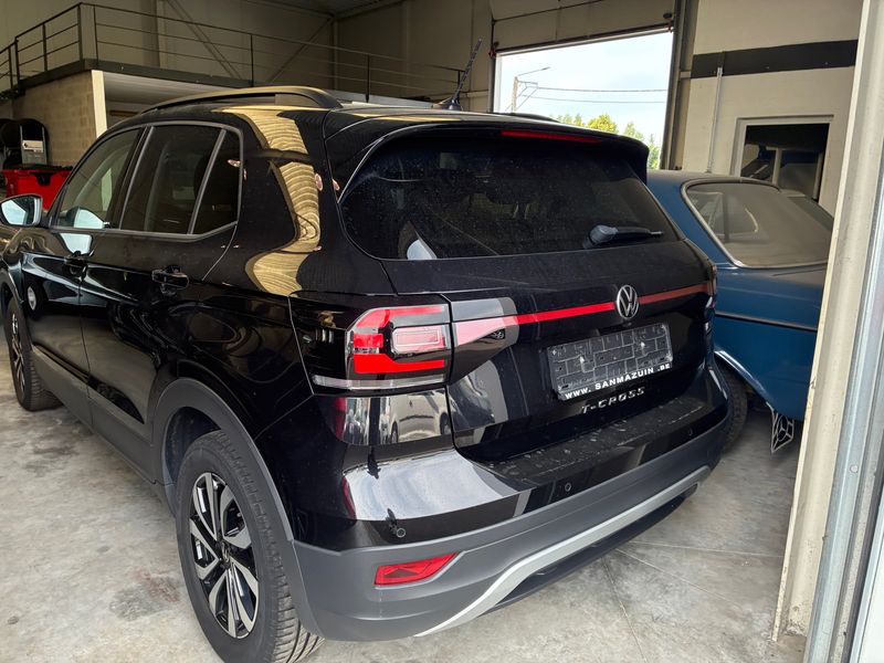 Volkswagen T-Cross 1.0 TSI Active — zdjęcie 3