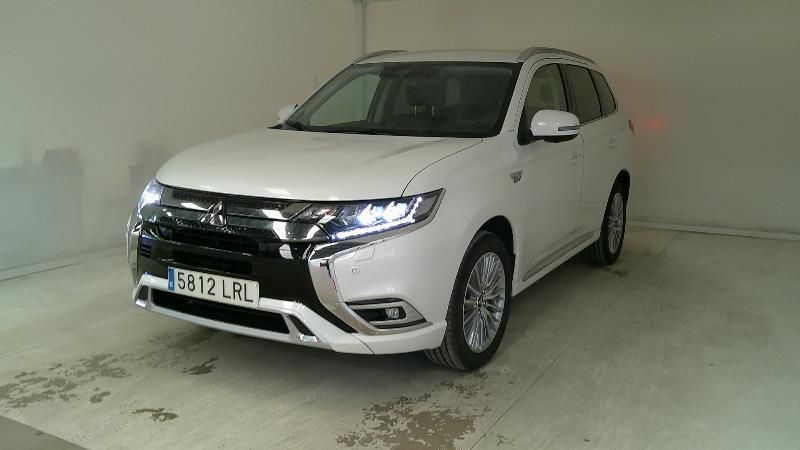 Mitsubishi Outlander 2.4 PHEV Kaiteki 4WD