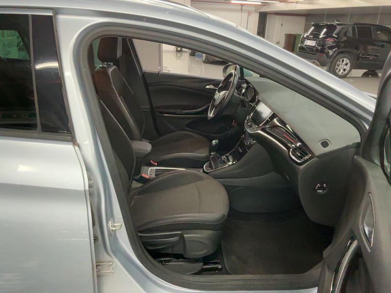 Opel Astra 1.6 CDTI DPF Innovation Start&Stop 2016 – снимка 16