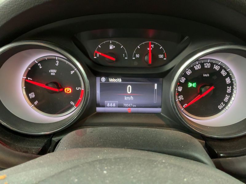 Opel Astra 1.6 CDTI DPF Innovation Start&Stop 2016 – снимка 18