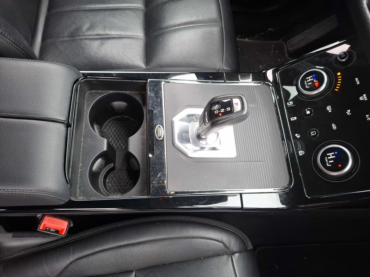 Land Rover 2020 — photo 51