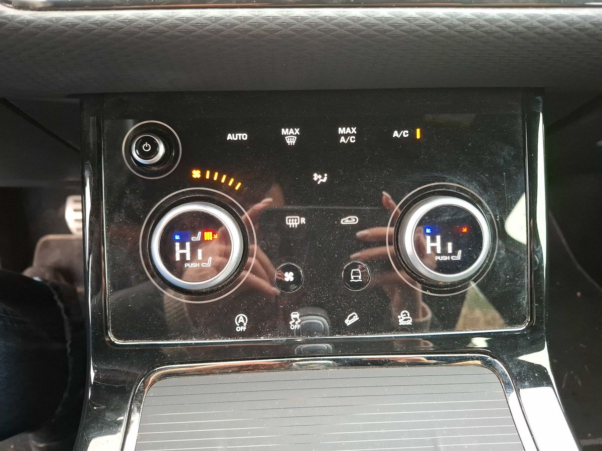 Land Rover 2020 — photo 94