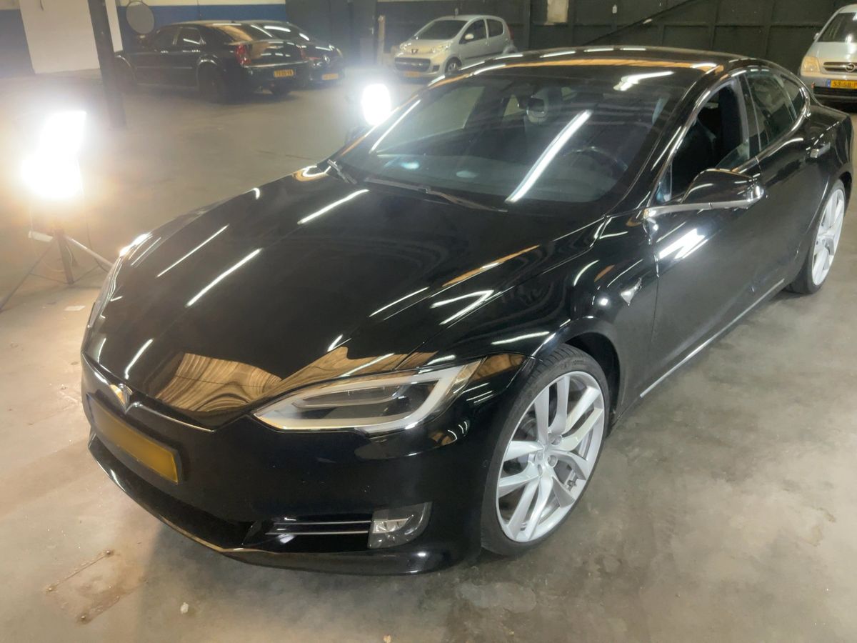 Tesla Model 2018