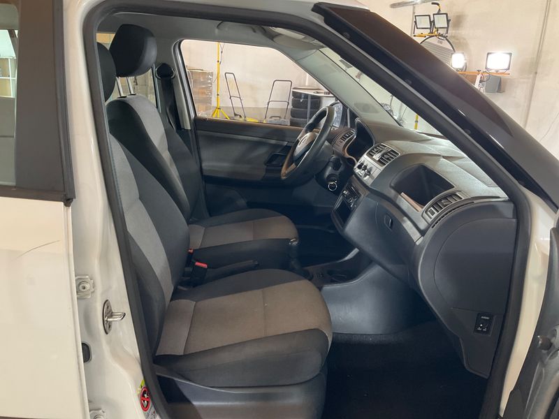 Skoda Fabia 1.2 TSI Cool Edition 2014 – снимка 3