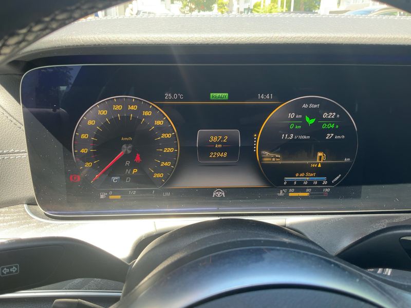 Mercedes-Benz CLS-Klasse CLS 450 Mild-Hybrid 4Matic AMG Line — zdjęcie 13