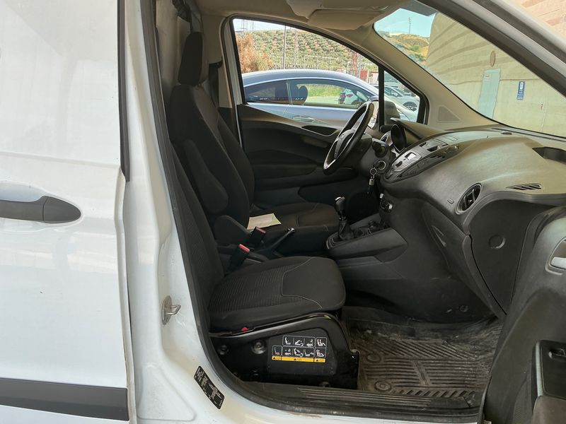 Ford Transit Courier 1.5 TDCi Trend — zdjęcie 11
