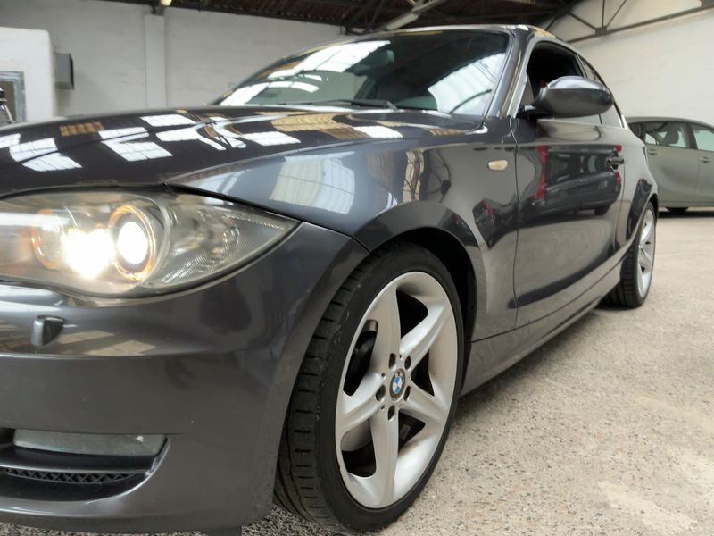 BMW 1er 123d 2008 – снимка 2