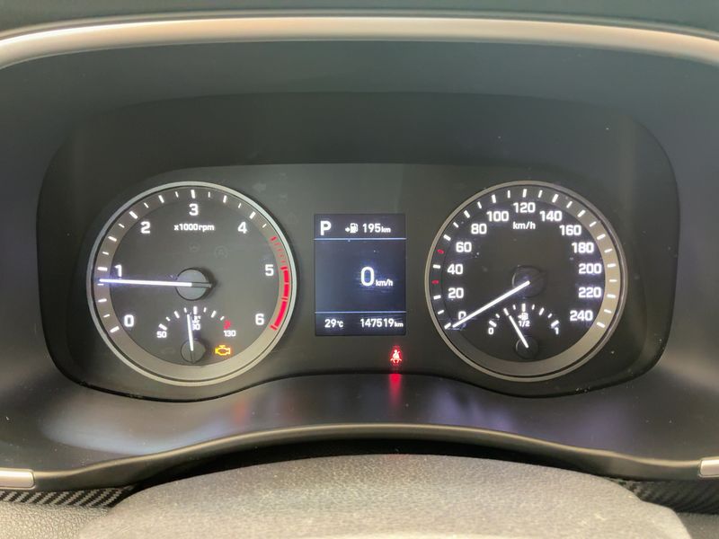 Hyundai Tucson 1.6 CRDi LEVEL 3 2WD 2019 – снимка 19