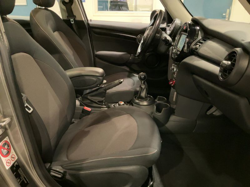 MINI Cooper D 2016 – снимка 16
