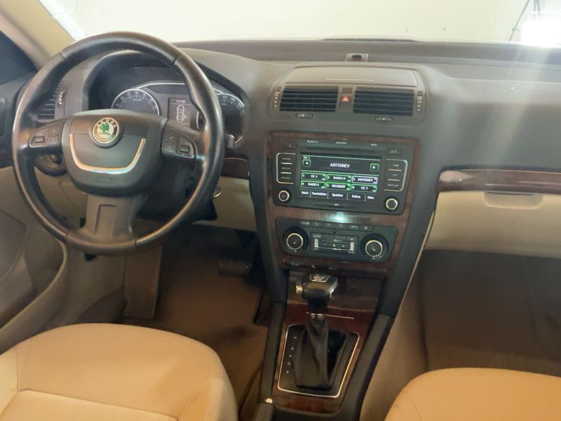 Skoda Octavia 2.0 TDI Elegance 4x4 2012 – снимка 18