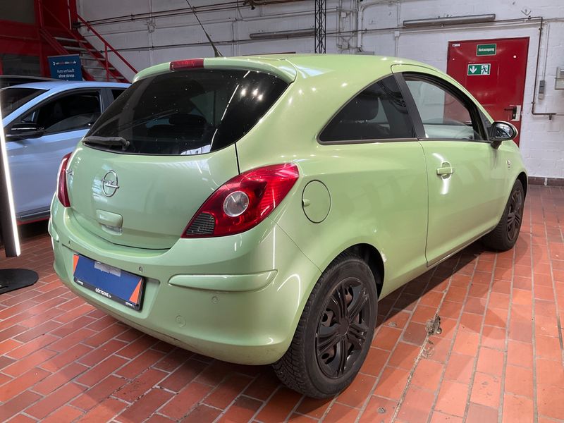 Opel Corsa 1.4 Edition "111 Jahre" 2010 – снимка 2