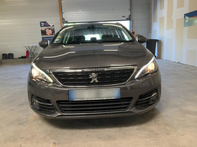 Peugeot 308 1.5 Blue-HDi Style 2018 – снимка 14