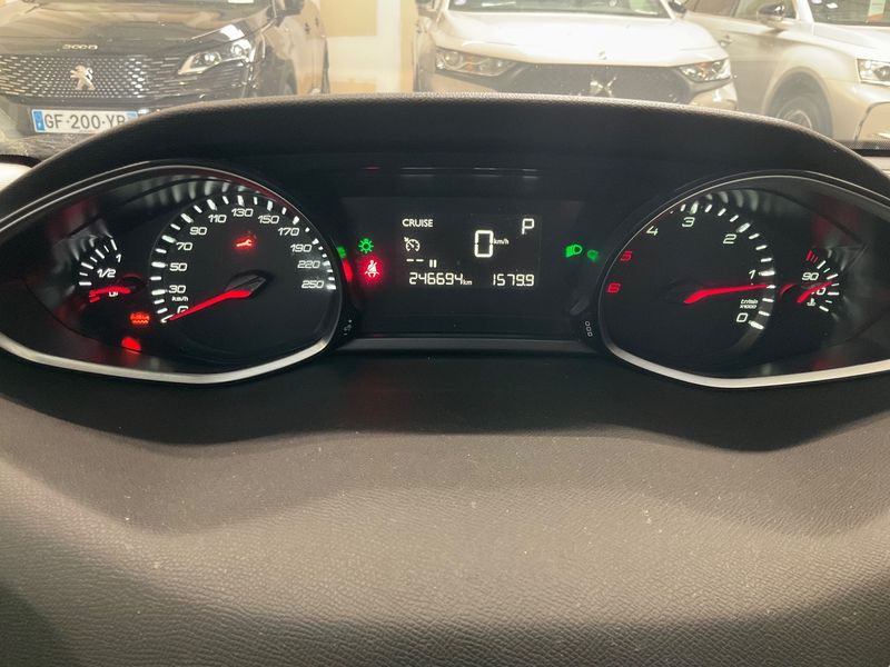 Peugeot 308 1.5 Blue-HDi Style 2018 – снимка 18
