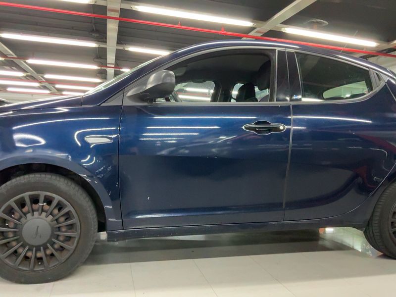 Lancia Ypsilon 1.2 LPG Elefantino Blu — zdjęcie 4