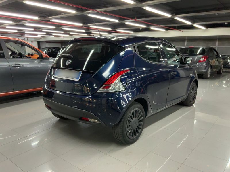 Lancia Ypsilon 1.2 LPG Elefantino Blu — zdjęcie 6